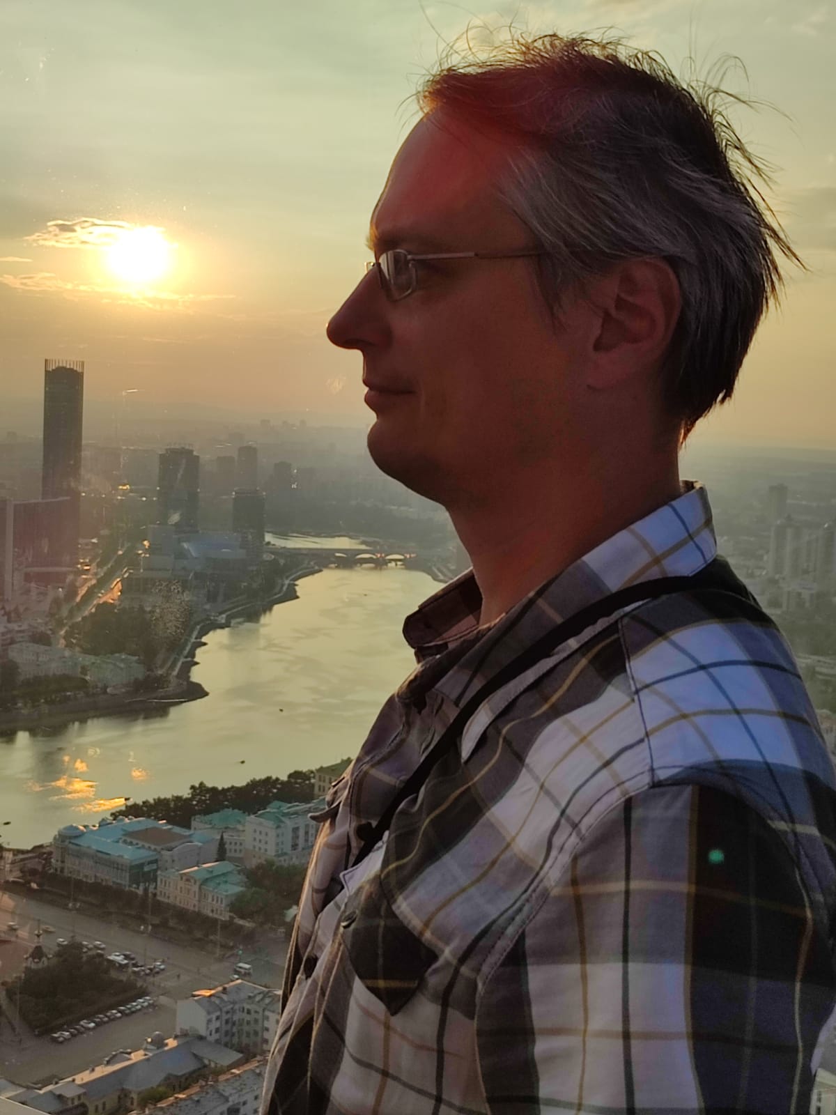                         Ponomarev Evgeniy
            