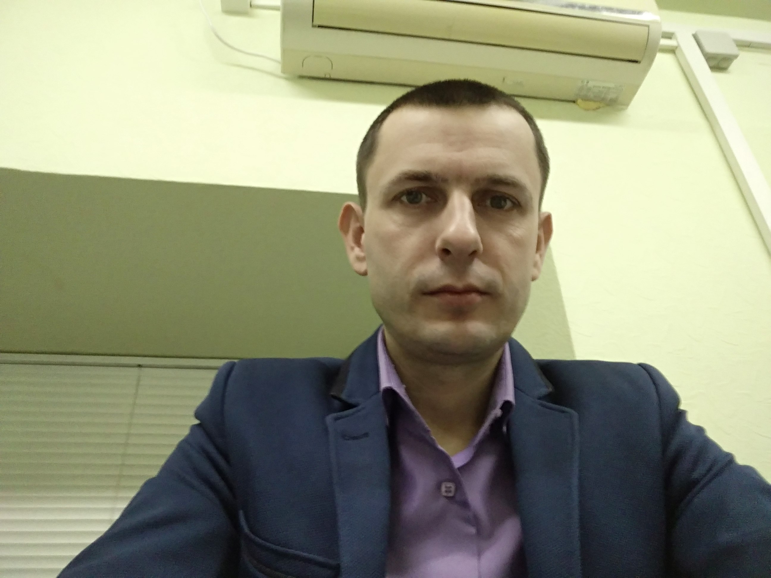             Апольский Евгений Александрович
    